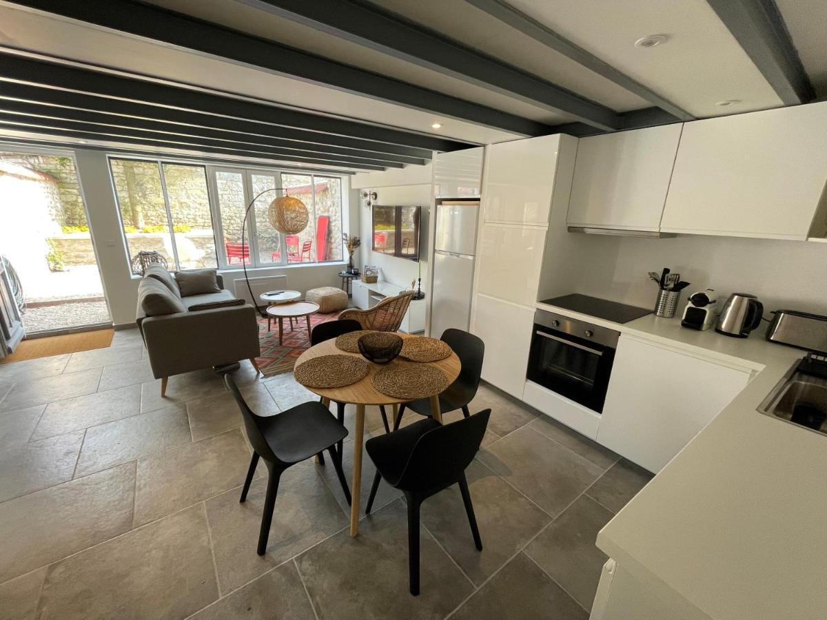 Maison Familiale Avec Jardin เวอร์นอน ภายนอก รูปภาพ